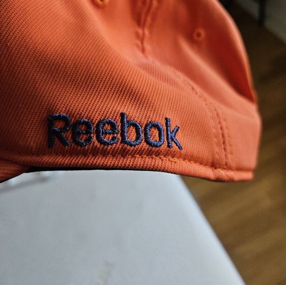 Men's Hat - Picture 2 of 3